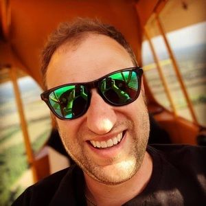 Meet your Posher, Adam